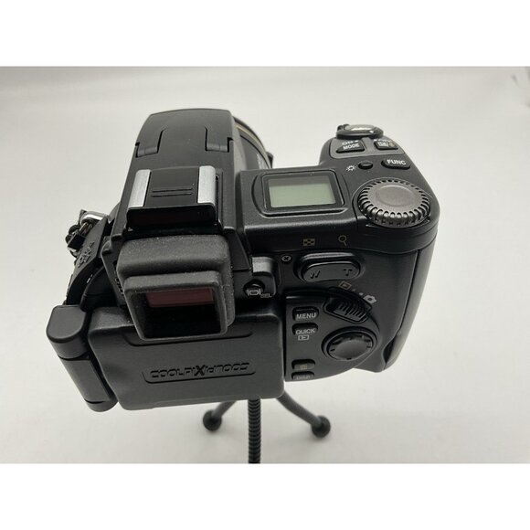 Nikon Coolpix 8700 8MP Digital Camera with 8x Optical Zoom (25515) With Charger - Picture 7 of 16